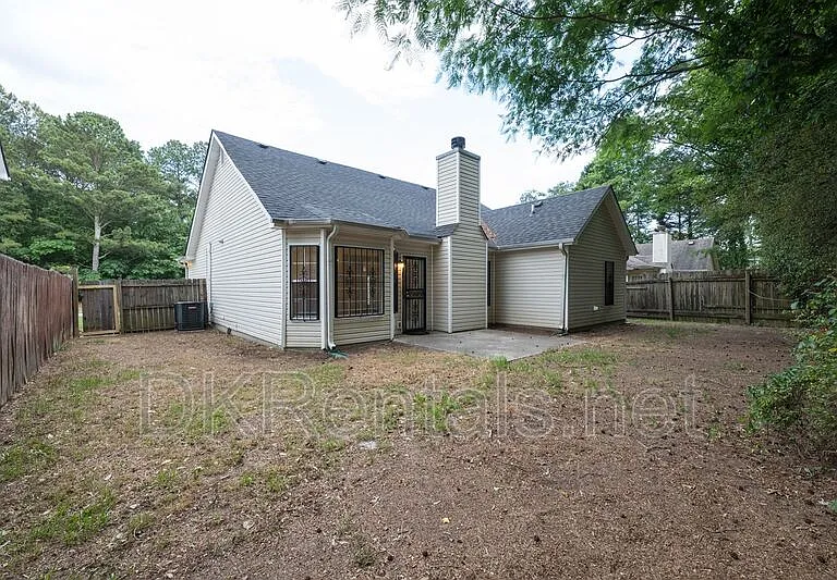 5689 Isleworth Way — Photo 4