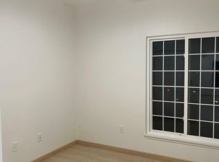 1553 Nanakai St #B1, Pearl City, HI 96782