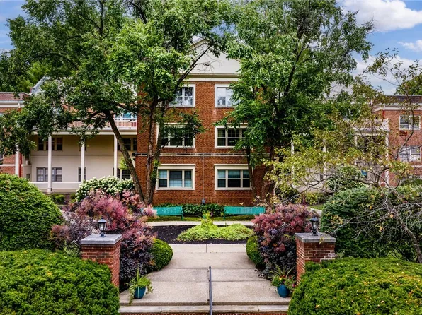 15925 Van Aken Blvd APT 207E, Shaker Heights, OH 44120