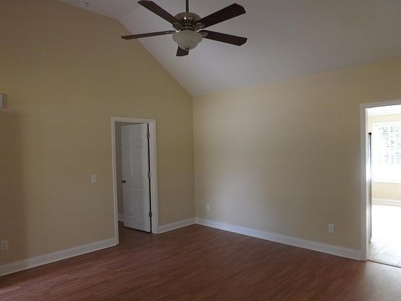 3rd image of 2694 Encino Dr