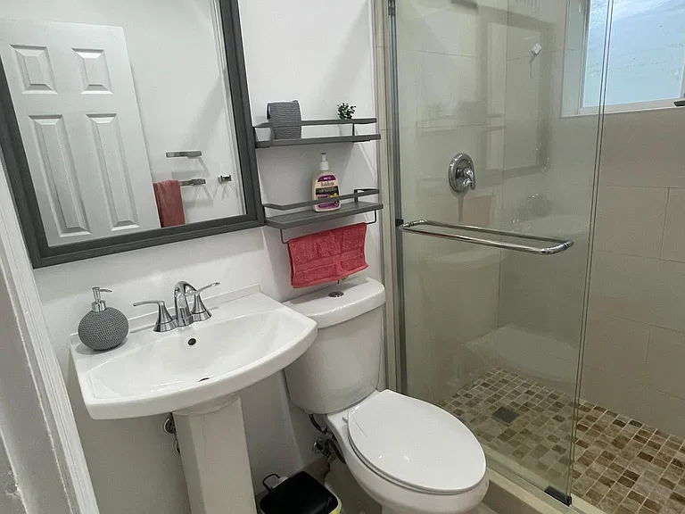 155 SW 33rd Ave — Photo 23