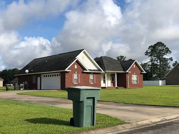 2nd image of 106 Vixenhill Dr