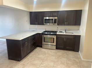 896 N Cota St APT B, Corona, CA 92878