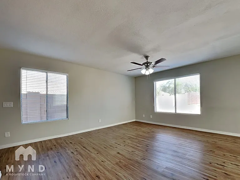 10904 E Azalea Ave — Photo 8