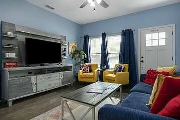 2 bed, 1200 sqft, $1,700 — Photo 3