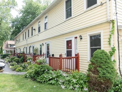 30 Clayton St APT F, Springfield, MA, 01107