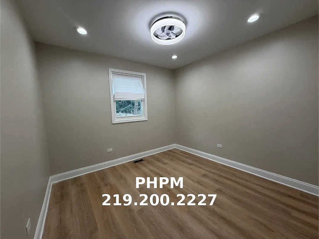 4 bed, 2304 sqft, $1,870 — Photo 4