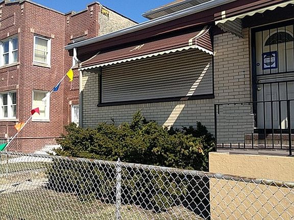 5th image of 1011 N Laramie Ave