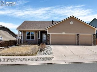 6856 Prairie Wind Dr, Colorado Springs, CO 80923