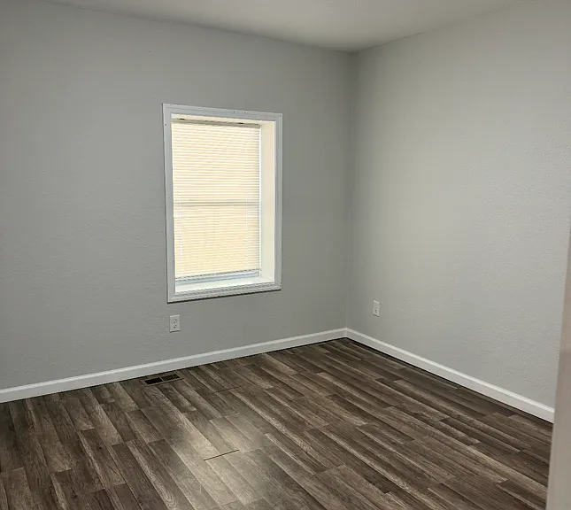 542 Sweetwater Rd #2 — Photo 13