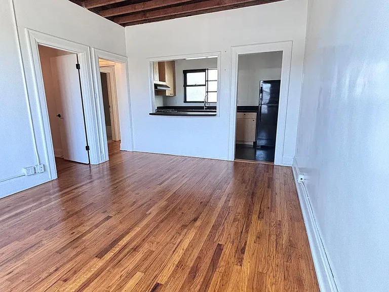 2616 National Ave — Photo 3