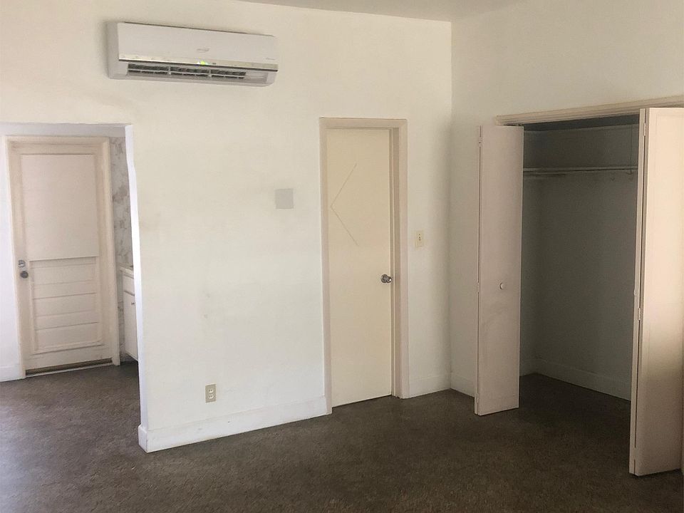 1st image of 0824 NE 4th St APT 6
