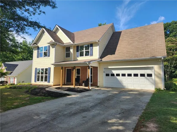 6072 Devonshire Dr, Flowery Branch, GA 30542
