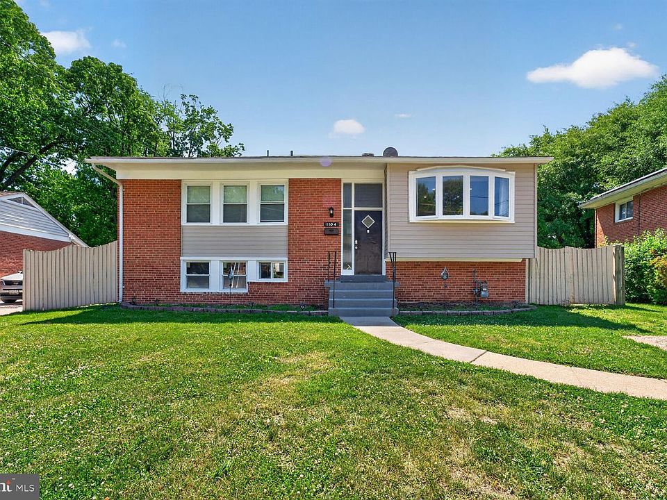 1st image of 1104 Caddington Ave
