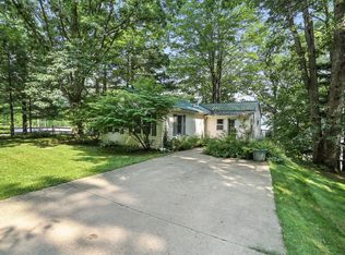 17404 W Rose Lake Rd, Leroy, MI 49655