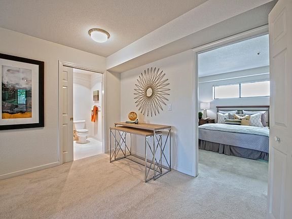 4th image of 576 W Parr Ave Unit 14