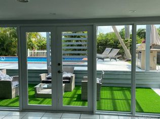 1016 Moffett St, Hallandale, FL 33009