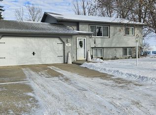 301 E 13th Ave, Webster, SD 57274