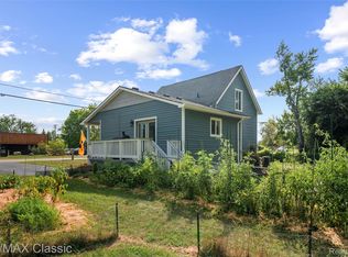 505 E Columbia Ave, Belleville, MI 48111