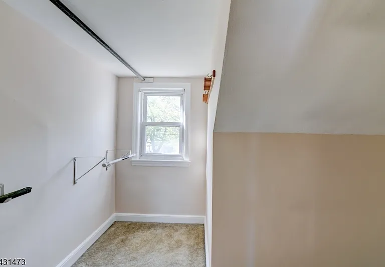 72 Colonial Dr — Photo 27