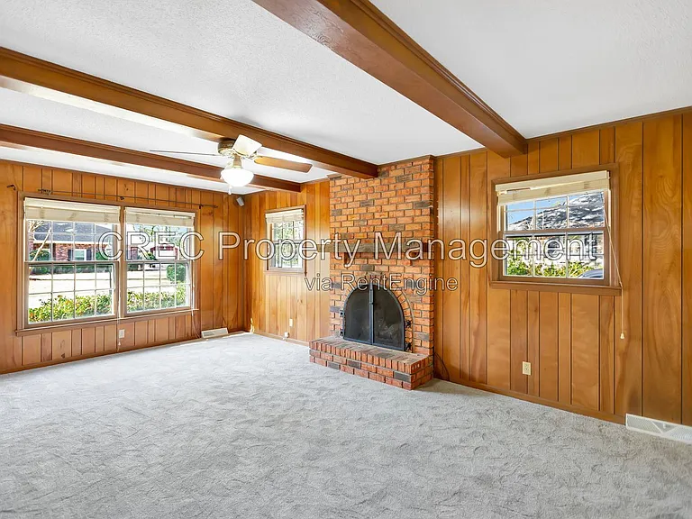 321 Shaftesbury Ln — Photo 54
