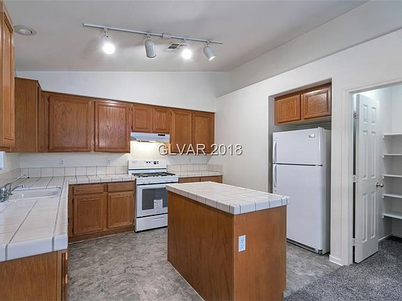 4th image of 2740 Morning Meadow Ct
