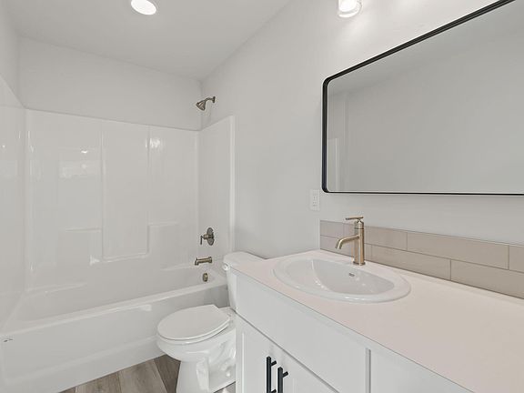 5th image of 61625 Daly Estates Dr #2