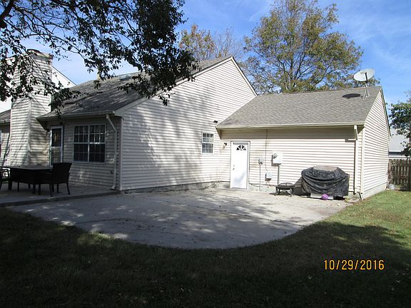 3rd image of 1201 Mozart Dr