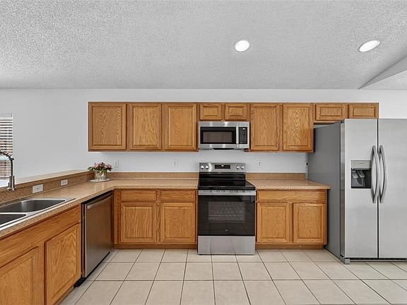 2nd image of 2041 NEWTOWN ROAD