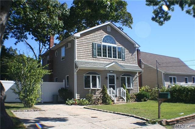 1st image of 17 Olive St
