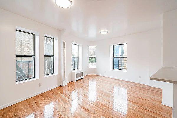 1st image of 235 W 12th St #8/9