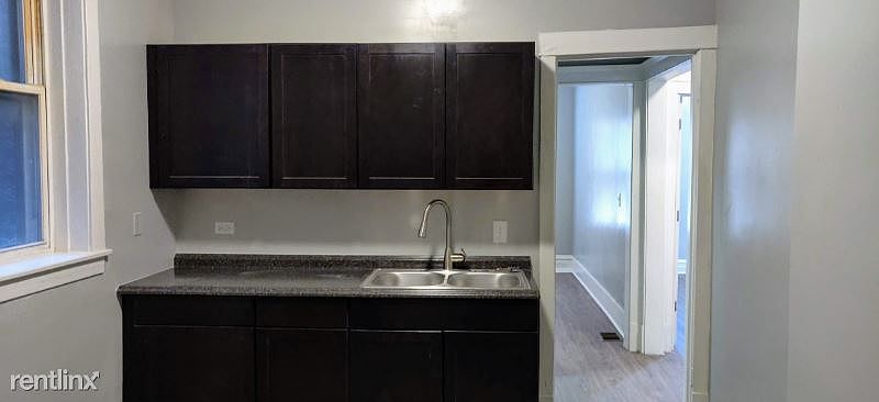 1st image of 5759 W Augusta Blvd #1W