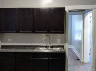5759 W Augusta Blvd #1W, Chicago, IL 60651