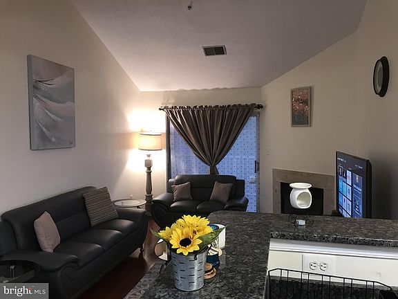5th image of 8931 Town Center Cir APT 305