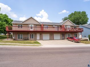 4915 & 4909 S Tennis Ln, Sioux Falls, SD 57106