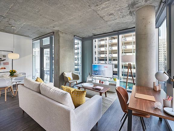 2nd image of 151 N Wabash Ave #809