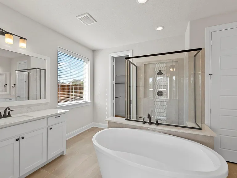 15628 Yarberry Dr — Photo 24