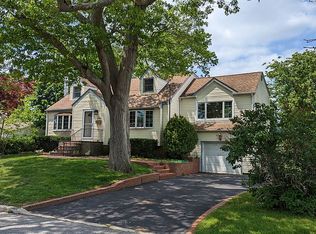 2341 Logue St, Bellmore, NY 11710
