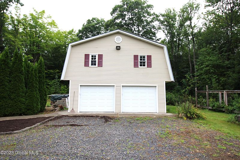 3rd image of 1067 Nys Rt 29