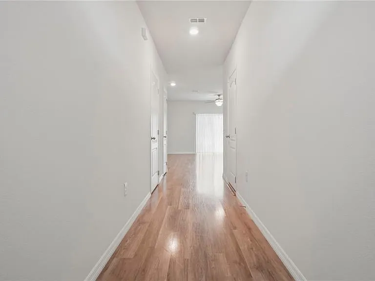 1311 Tallowwood Ln — Photo 5