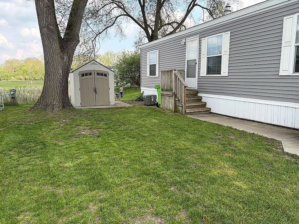1st image of 351 Sycamore Dr