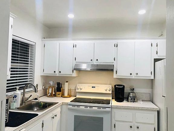 3rd image of 2816 SW Natura Blvd APT A