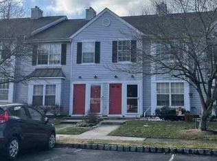 414 Lindsley Ct, Burlington, NJ 08016