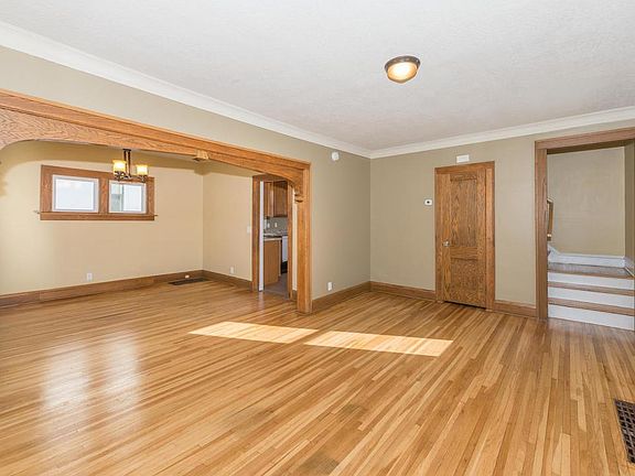 4th image of 2106 Russell Ave N