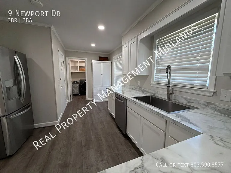 9 Newport Dr — Photo 5