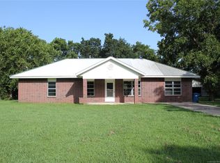 906 S Ada St, Coalgate, OK 74538