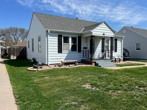 1938 W 6th St, Hastings, NE 68901