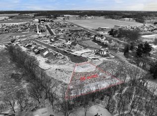 329 Elizabeth Cir, Brooklyn, WI 53521