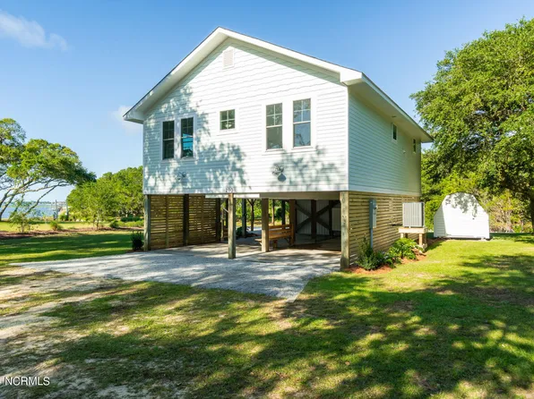 210 Upchurch Drive, Newport, NC 28570