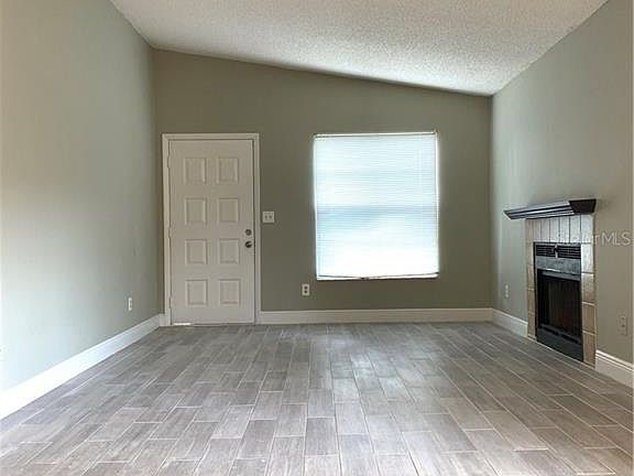 3rd image of 4004 Nestle Oaks Pl APT 204